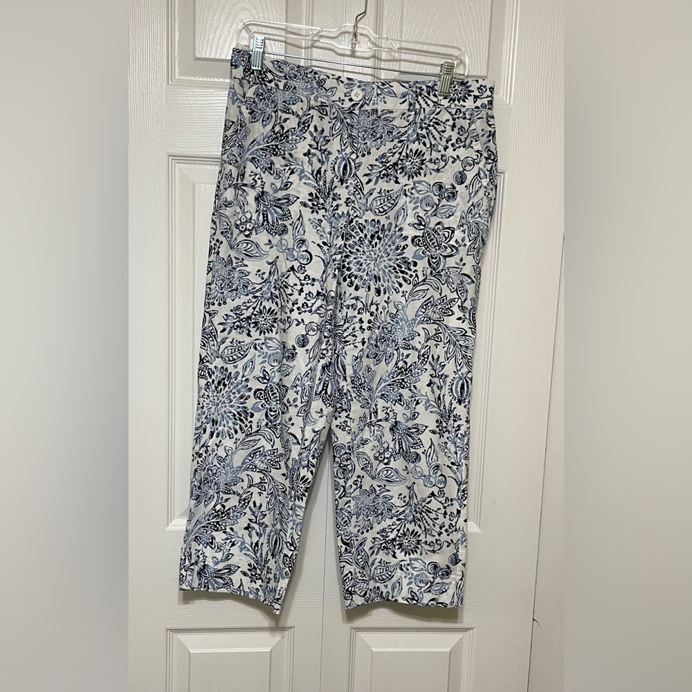 Talbots Blue and White Floral Capris